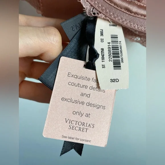 BNWT Designer Collection Victoria’s Secret Lace and Beaded Unlined Bra - Picture 5 of 5